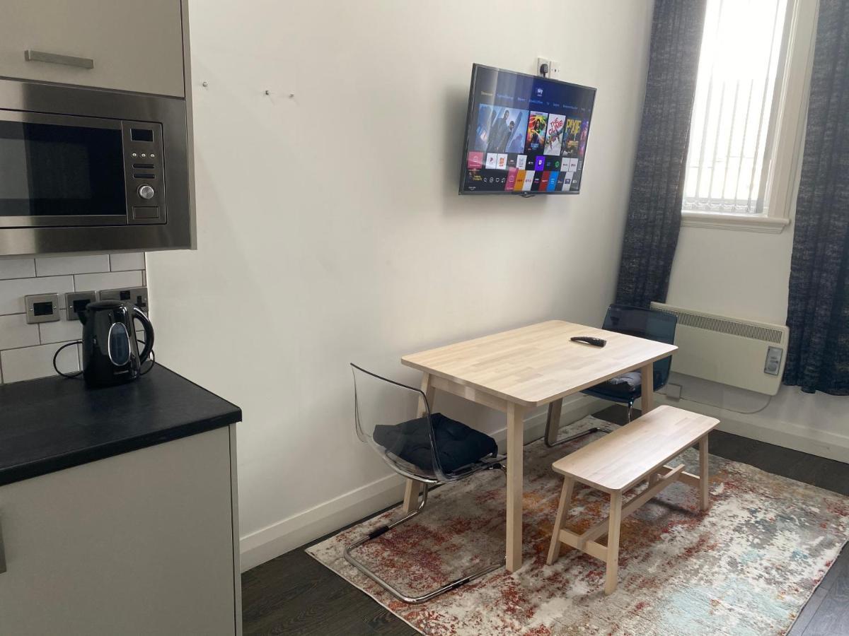 Aparthotel Eleanor Rigby Apts Stanley Street 4*
