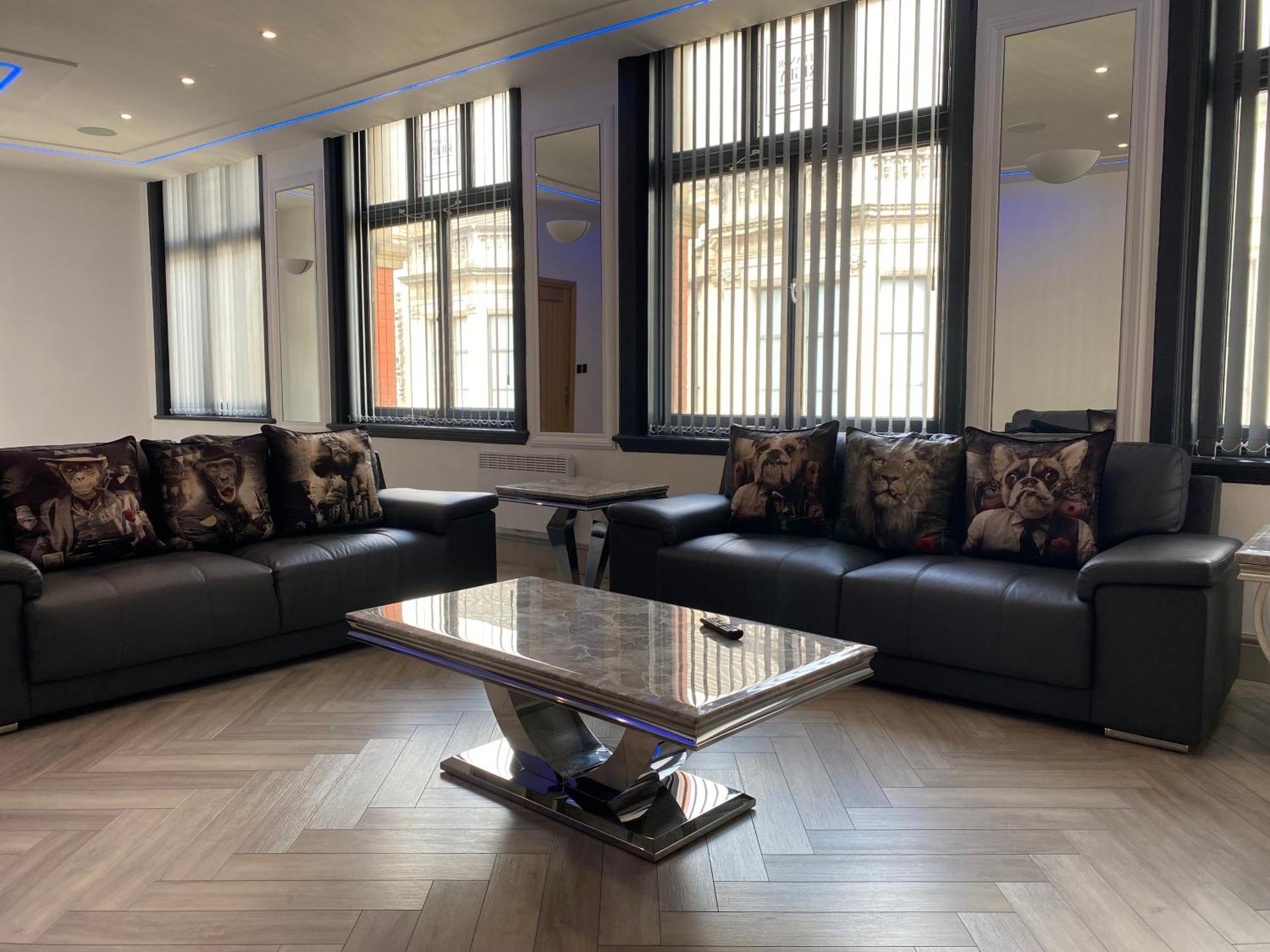 Eleanor Rigby Apts Stanley Street 4*